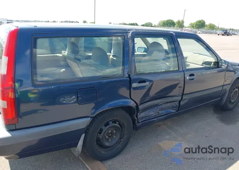 1996 Volvo 850 Glt z USA, uszkodzony, nr VIN YV1LW5549T2227310